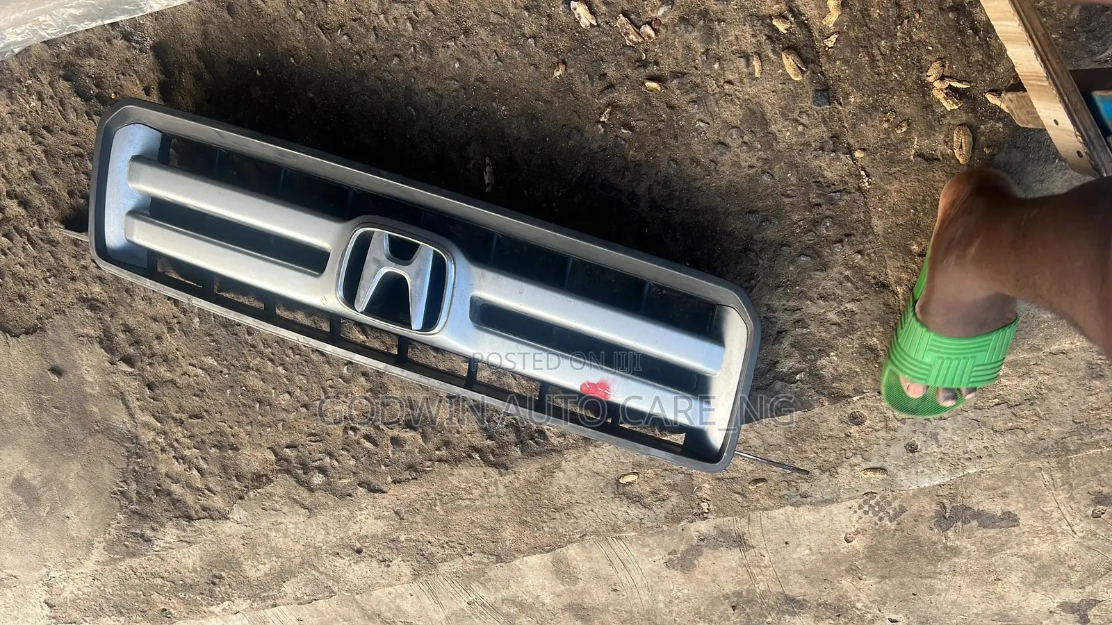 Front Grille 2006 Honda Pilot