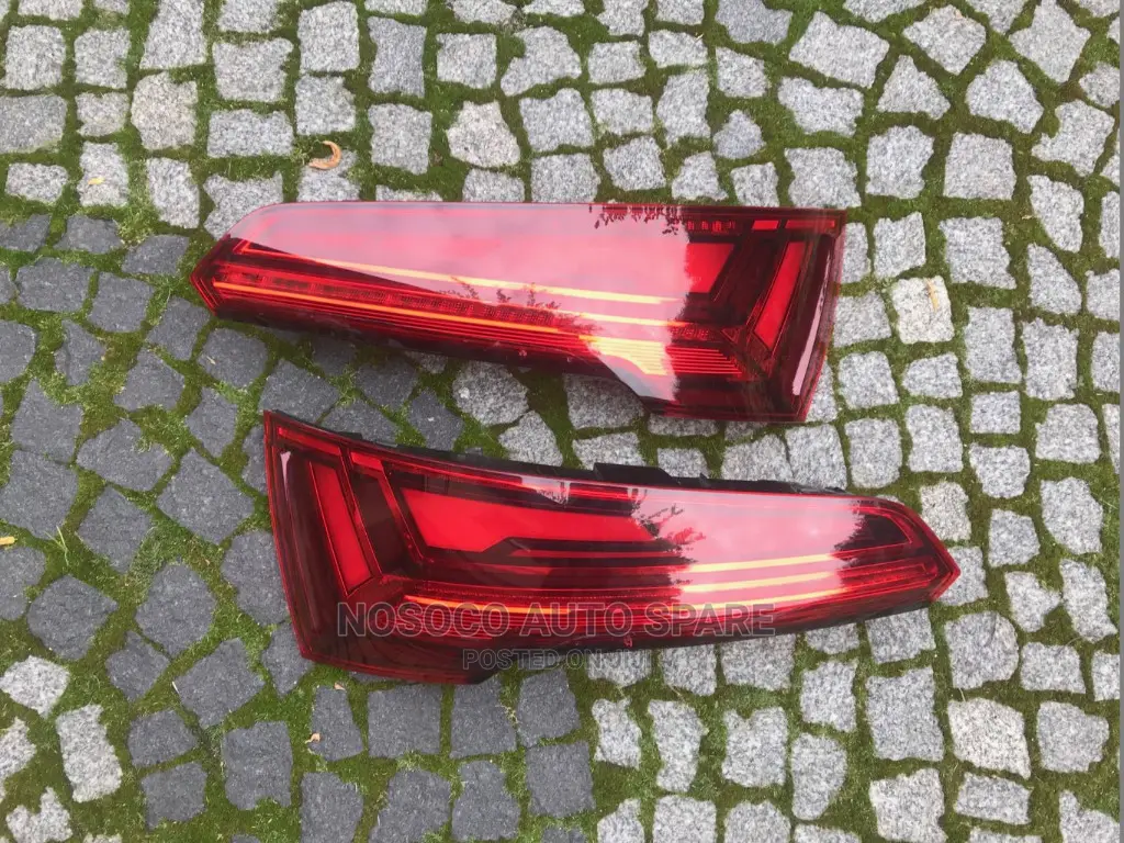 Set of Rear Light Audi Q3 2018