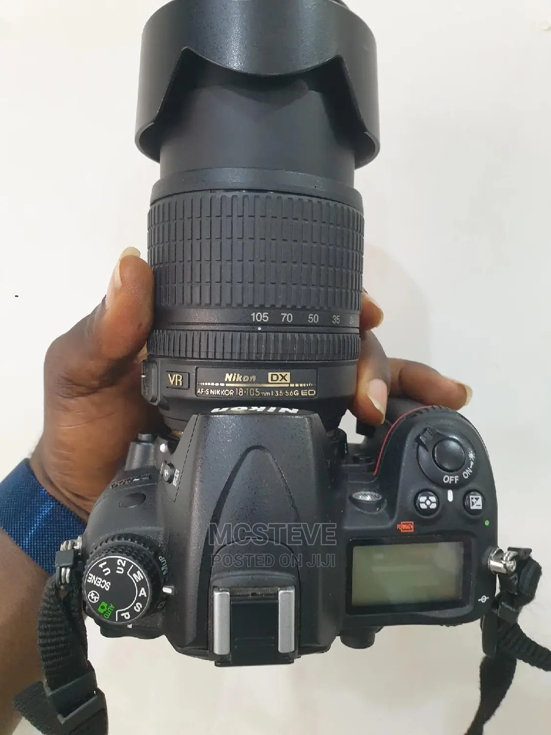 Nikon D7000 Professional Camera With 18 - 105mm Lens