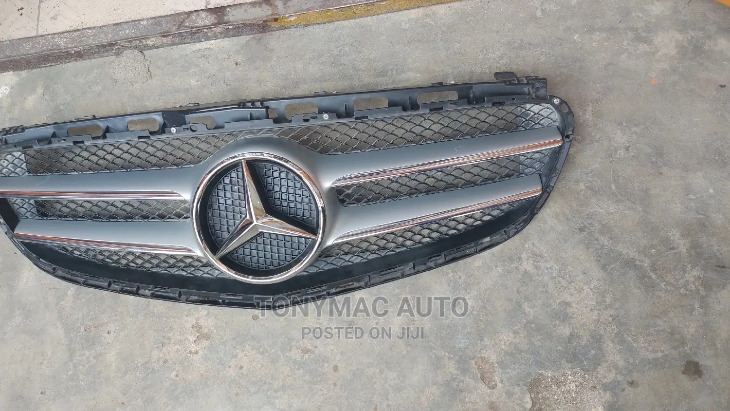Front Bumper Grille Mercedes-Benz E350 2014