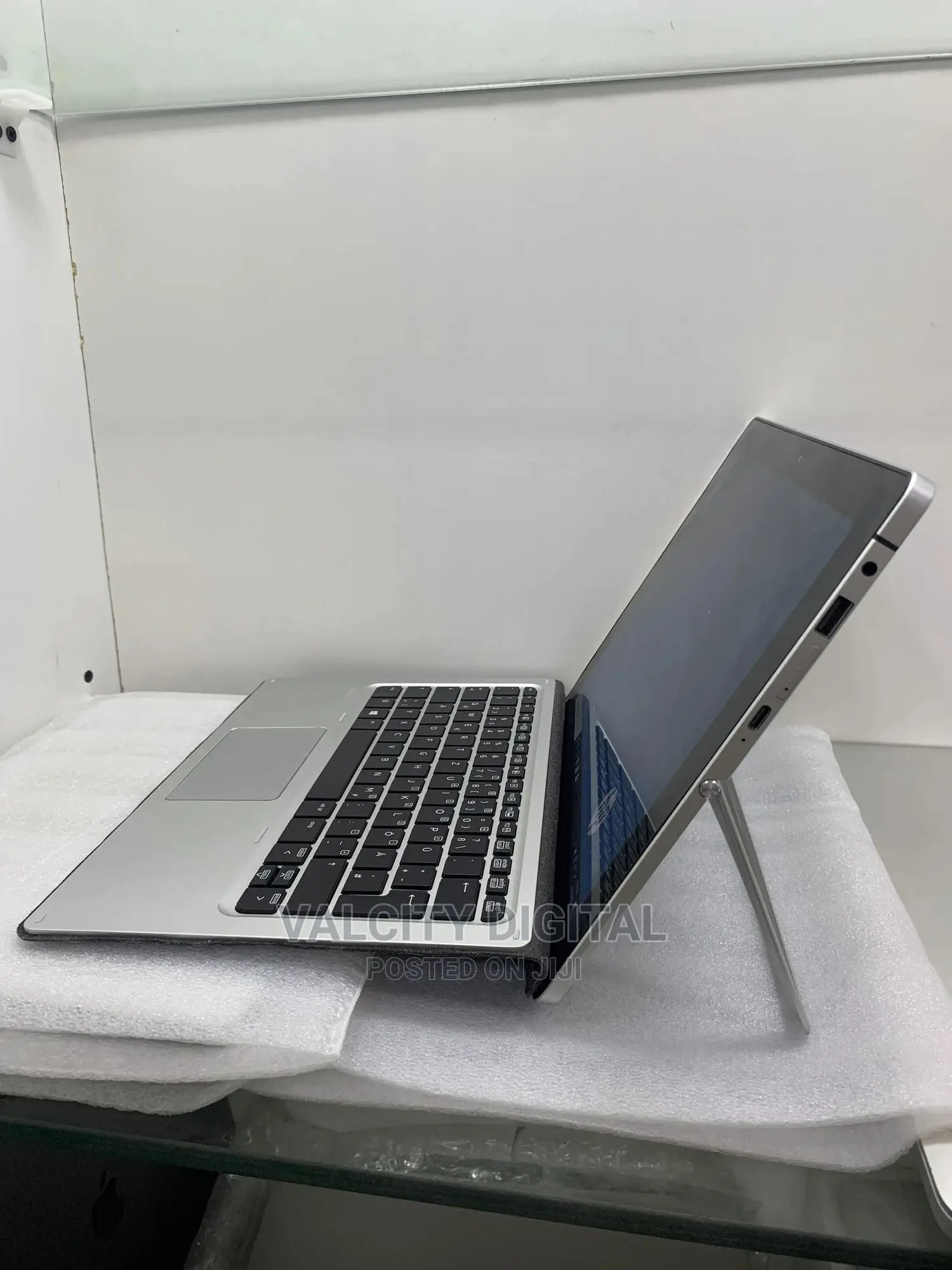 Laptop HP Elite X2 1012 8GB Intel Core i5 SSD 256GB