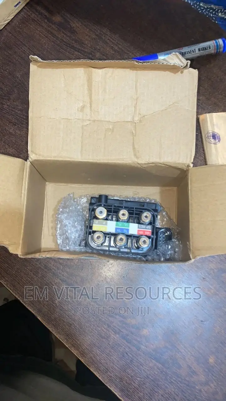 Mercedes Benz Air Valve for GLE W166, W164