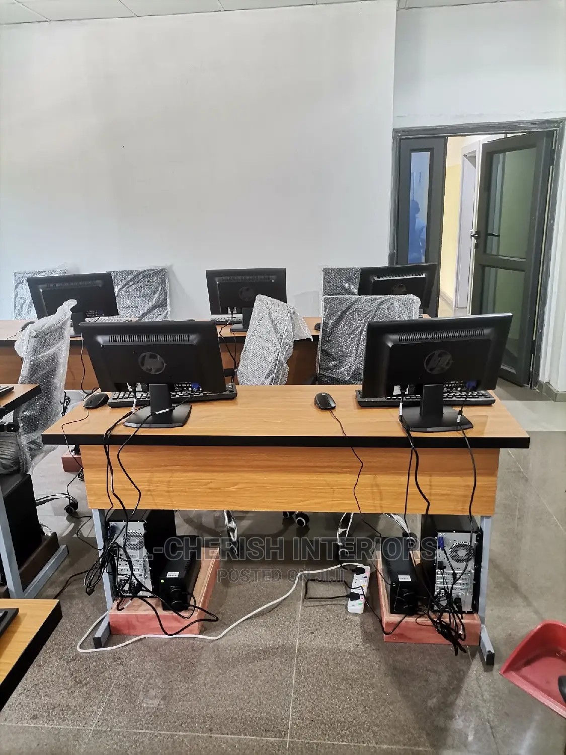 Ict Desk Computer Table