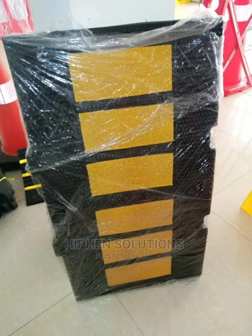 Traffic Management Safety Rubber Speed Hump
