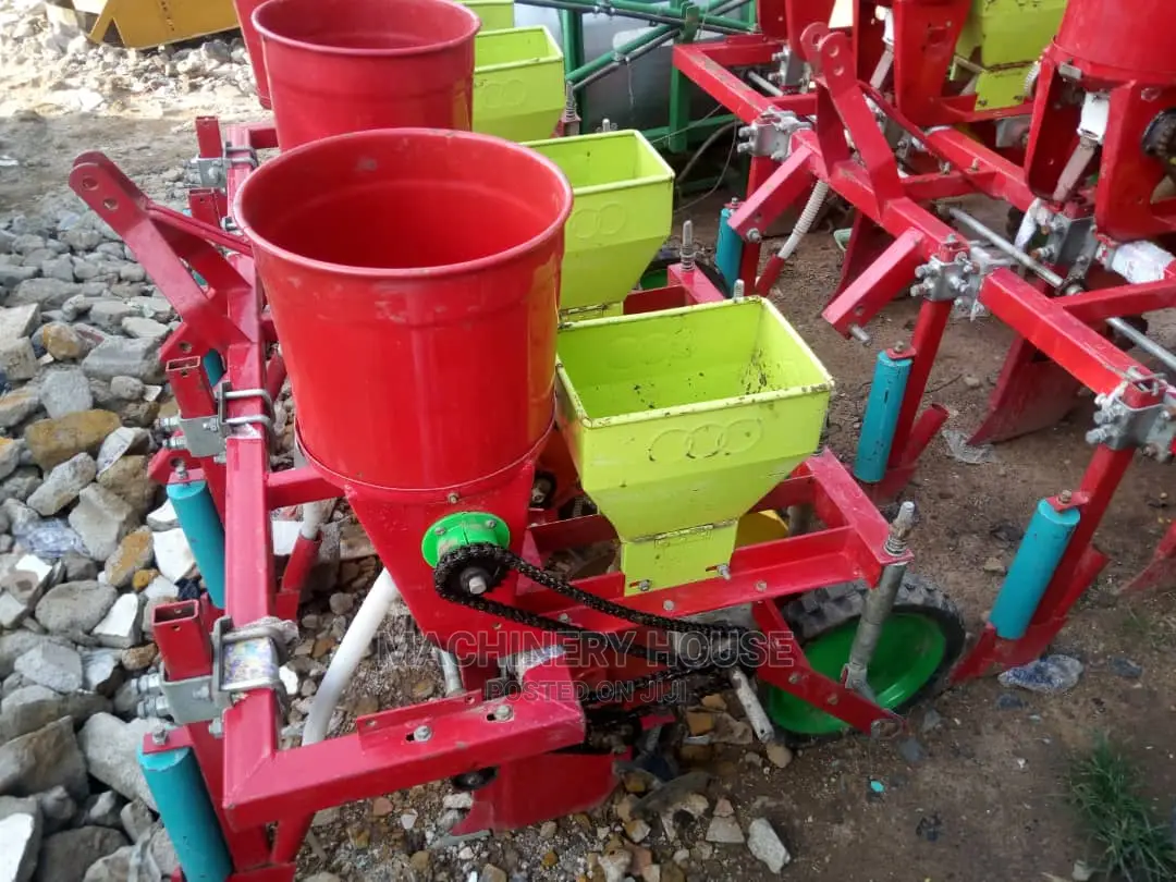 Planter With Fertilizer Applicator