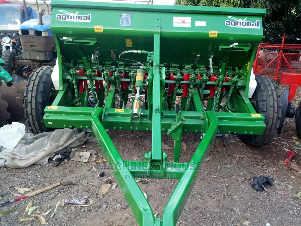Planter With Fertilizer Applicator