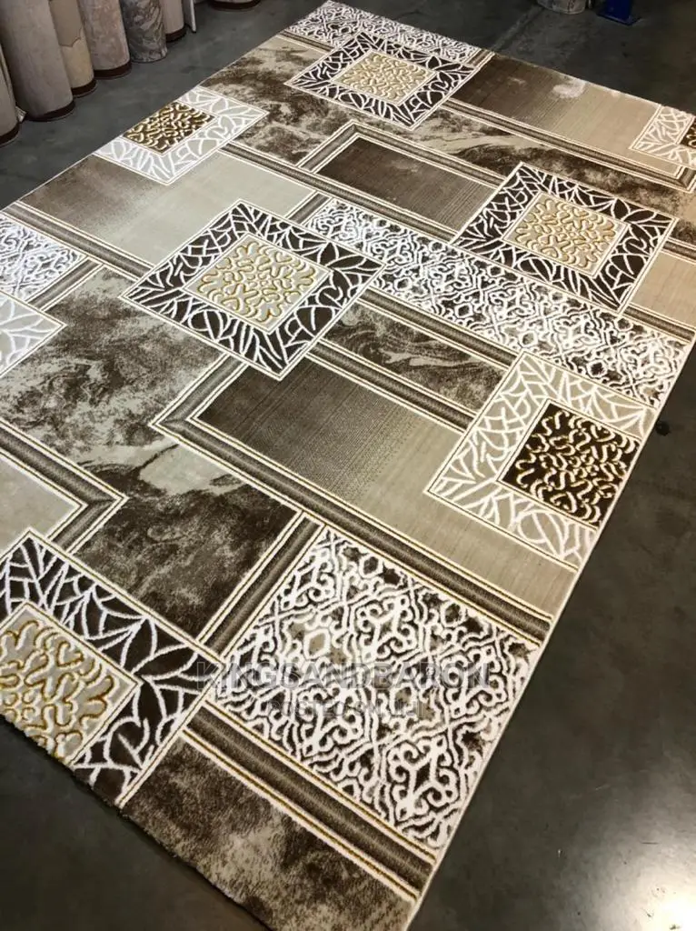 5x7fts,7x10,4x6 Brown N Cream Center Rug