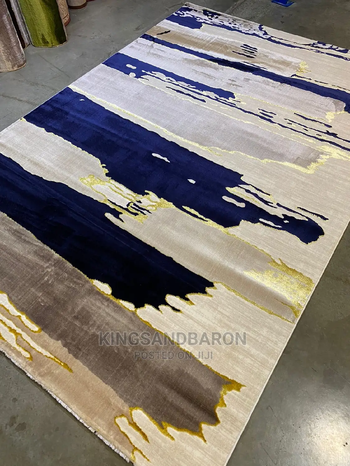 7x10fts Deep Blue and Cream, (4x6fts) Turkey VIP Center Rug
