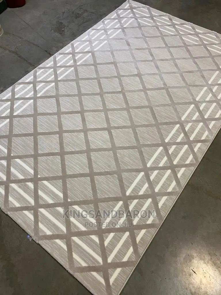 5x7,Fts Cream N Beige Turkey VIP Center Rug