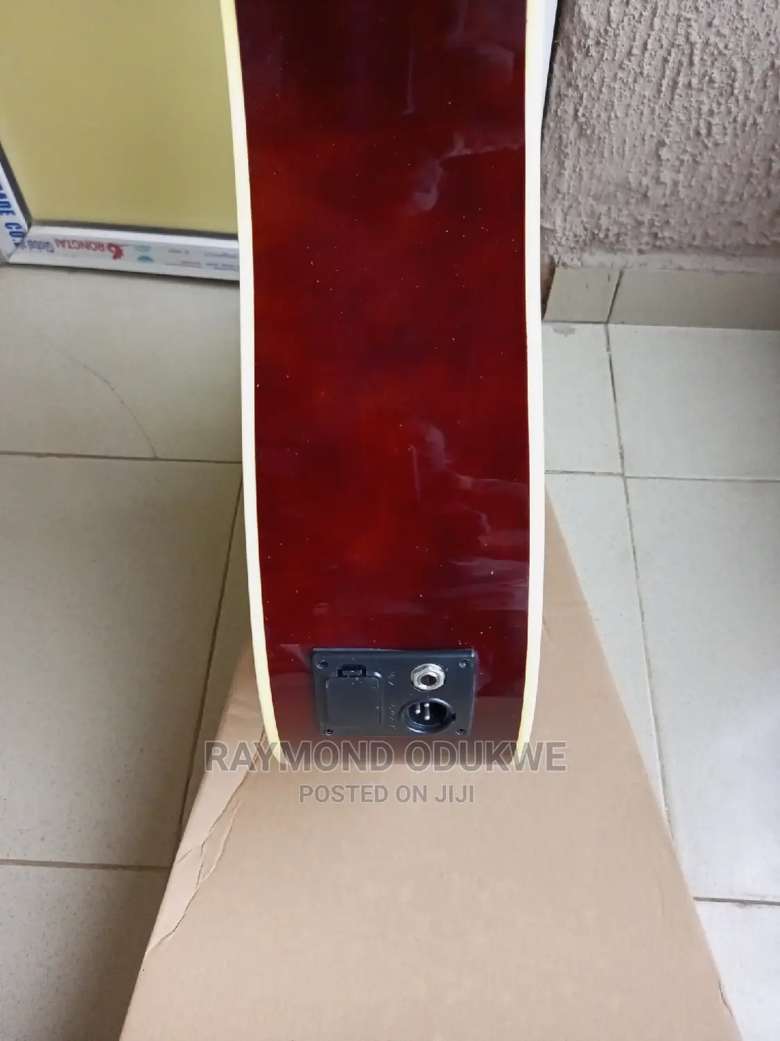 Professional Yamaha F600EQ Acoustic Electric Guitar