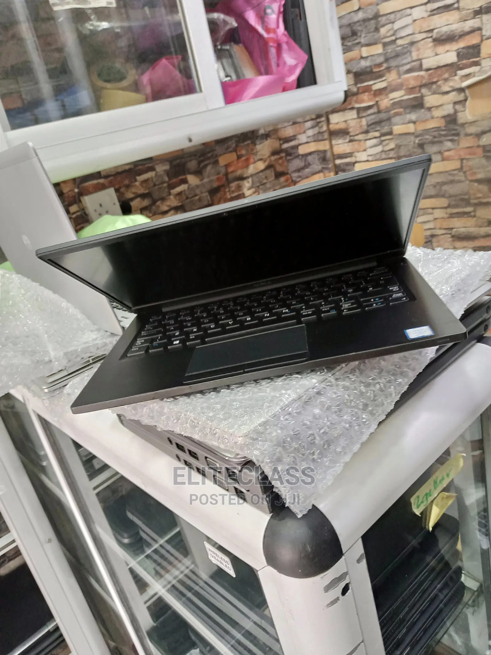 Laptop Dell Latitude 7390 8GB Intel Core I5 SSD 256GB