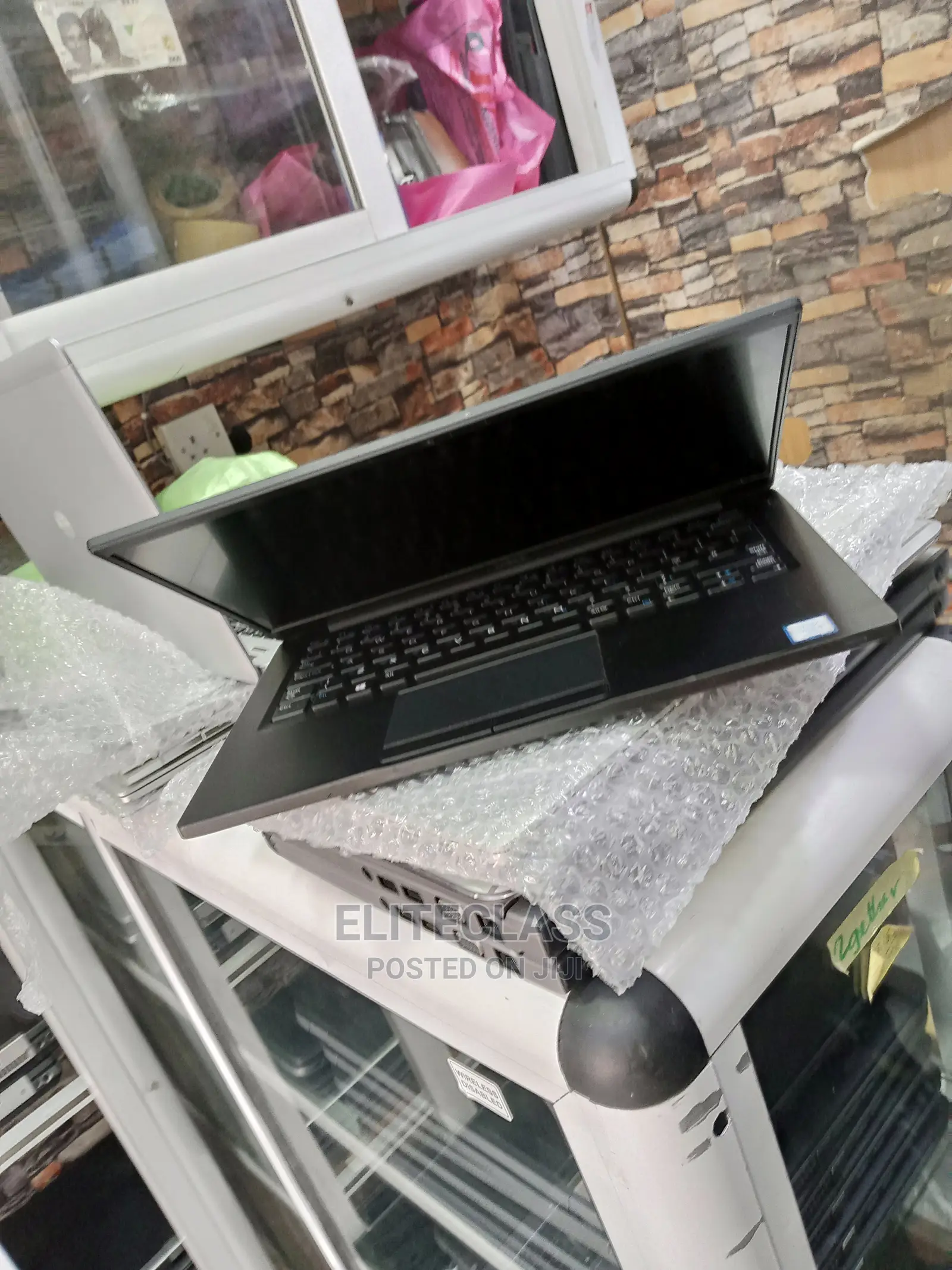 Laptop Dell Latitude 7390 8GB Intel Core I5 SSD 256GB
