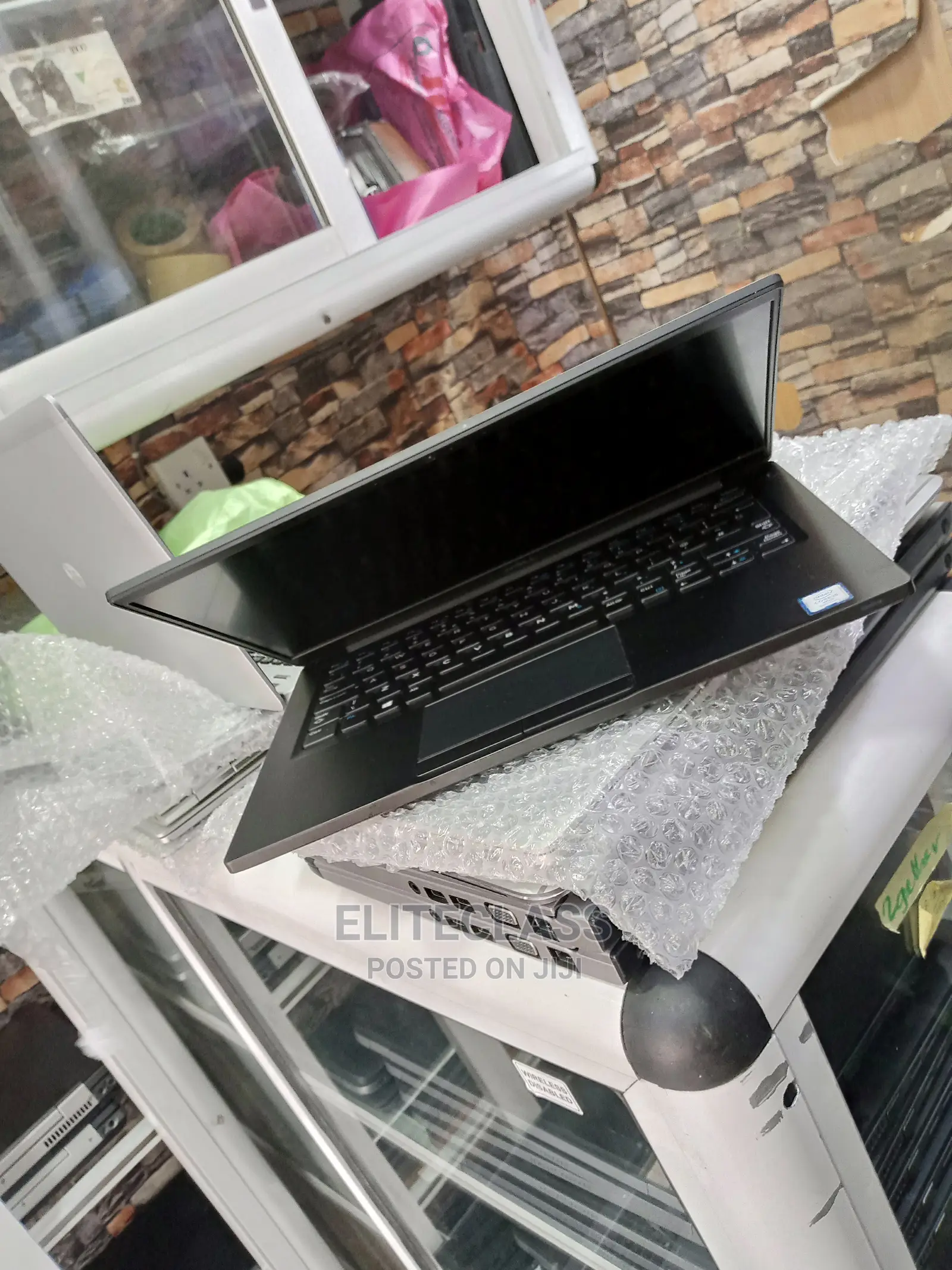 Laptop Dell Latitude 7390 8GB Intel Core I5 SSD 256GB