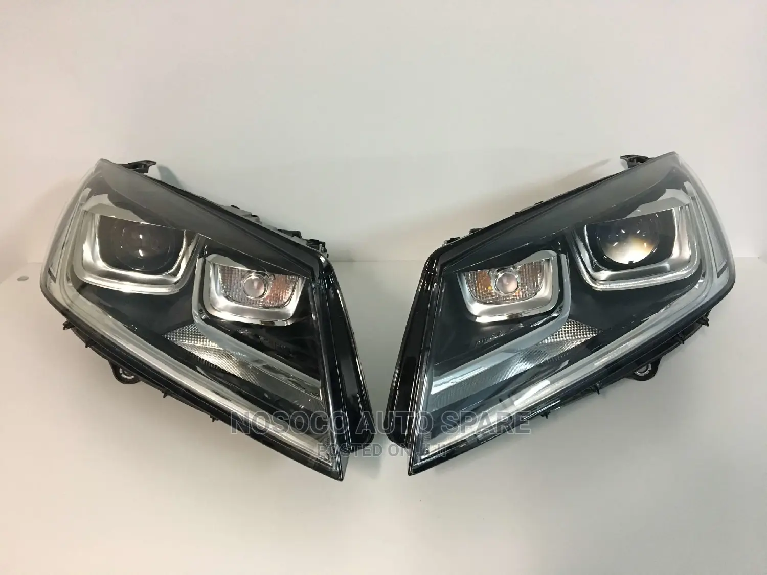 Set of Full Light Touareg 2016