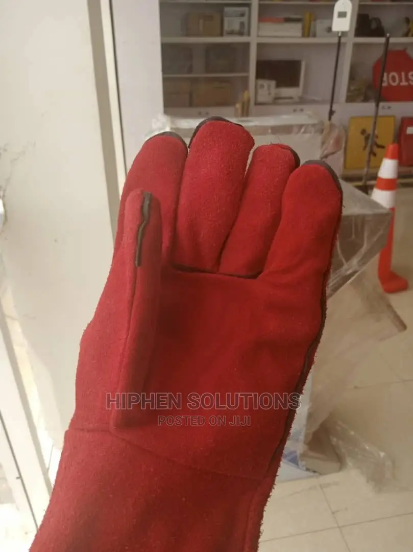 Strong and Sturdy Chemical Resistance Safety Gloves