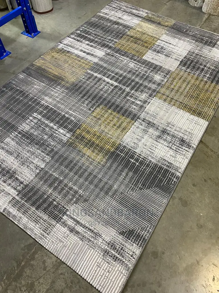 5x7fts Grey,Gold and Cream ,4x6 Turkey Center Rug