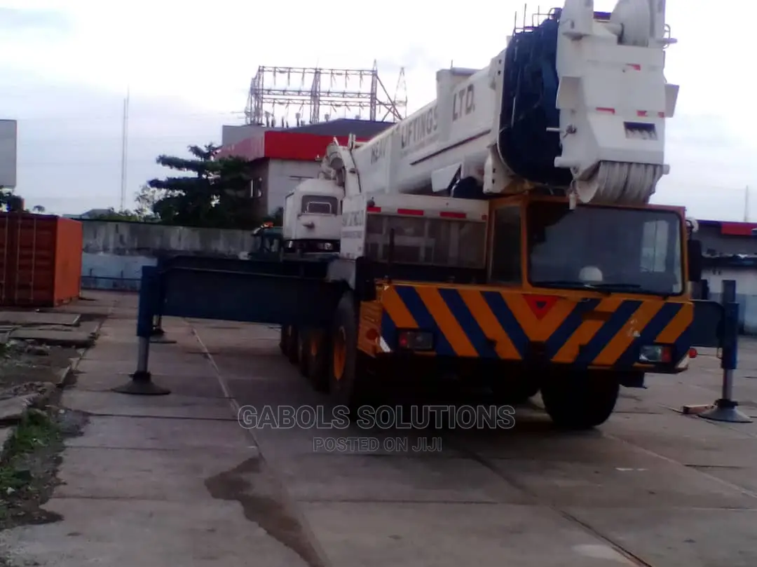 Tokunbo 150t Mobile Grove Crane