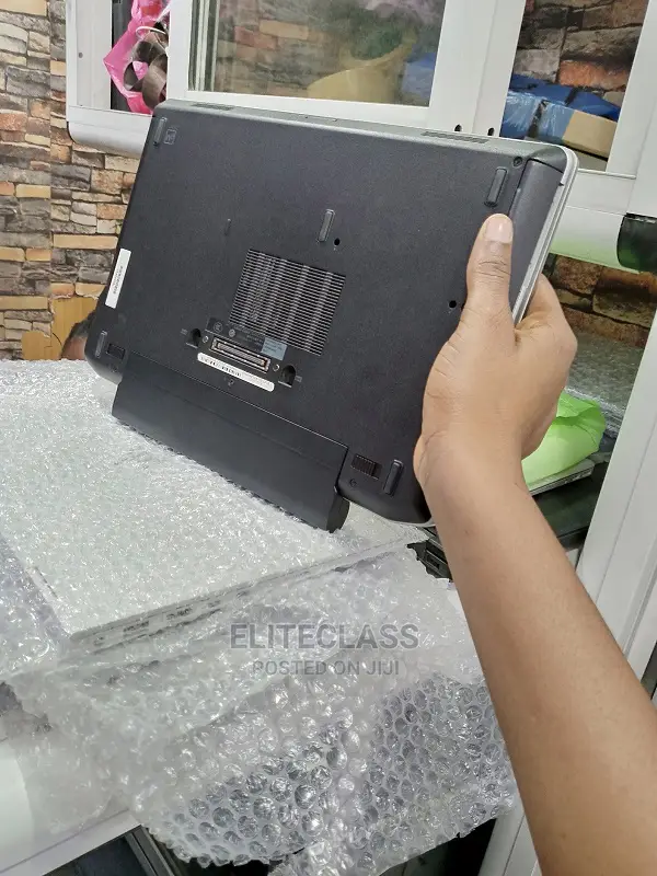 Laptop Dell Latitude E6330 4GB Intel Core I7 HDD 500GB