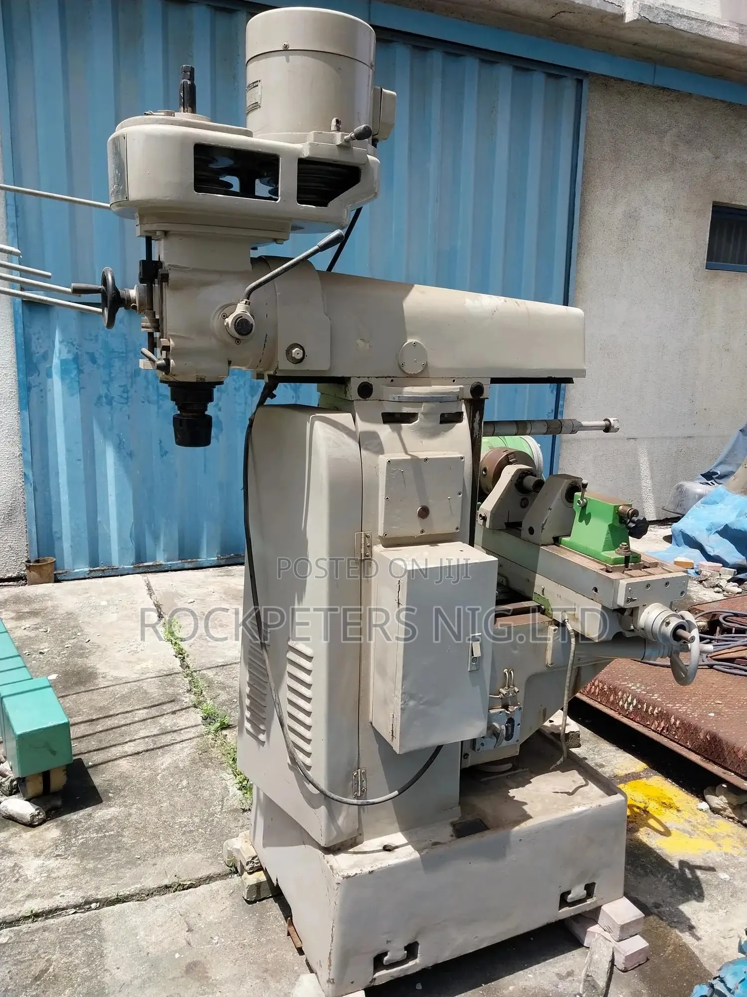Vertical Horizontal Turrent Milling Machine