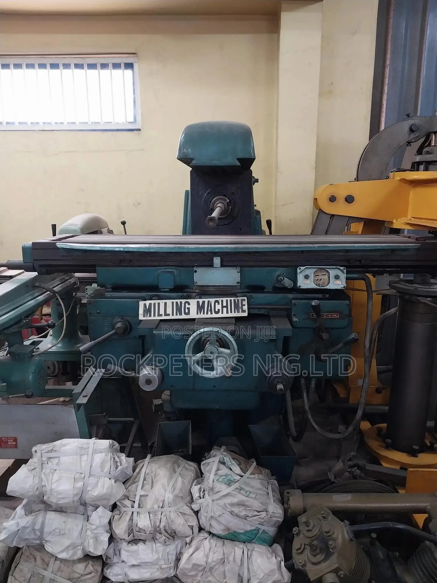Tos Olomouc Universal Milling Machine