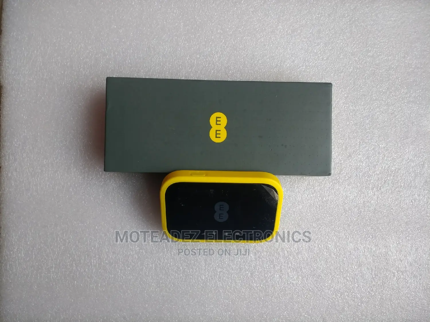 Uk New Unlocked Alcatel Ee70 High Speed 2.4/5ghz (300mb/S) Mobile Wifi