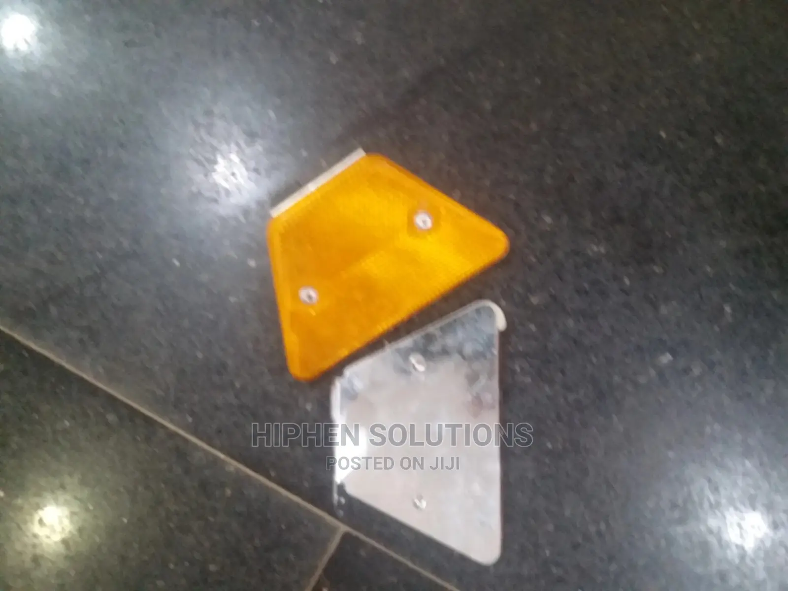 Wide Range of Entrance Guardrail Reflector