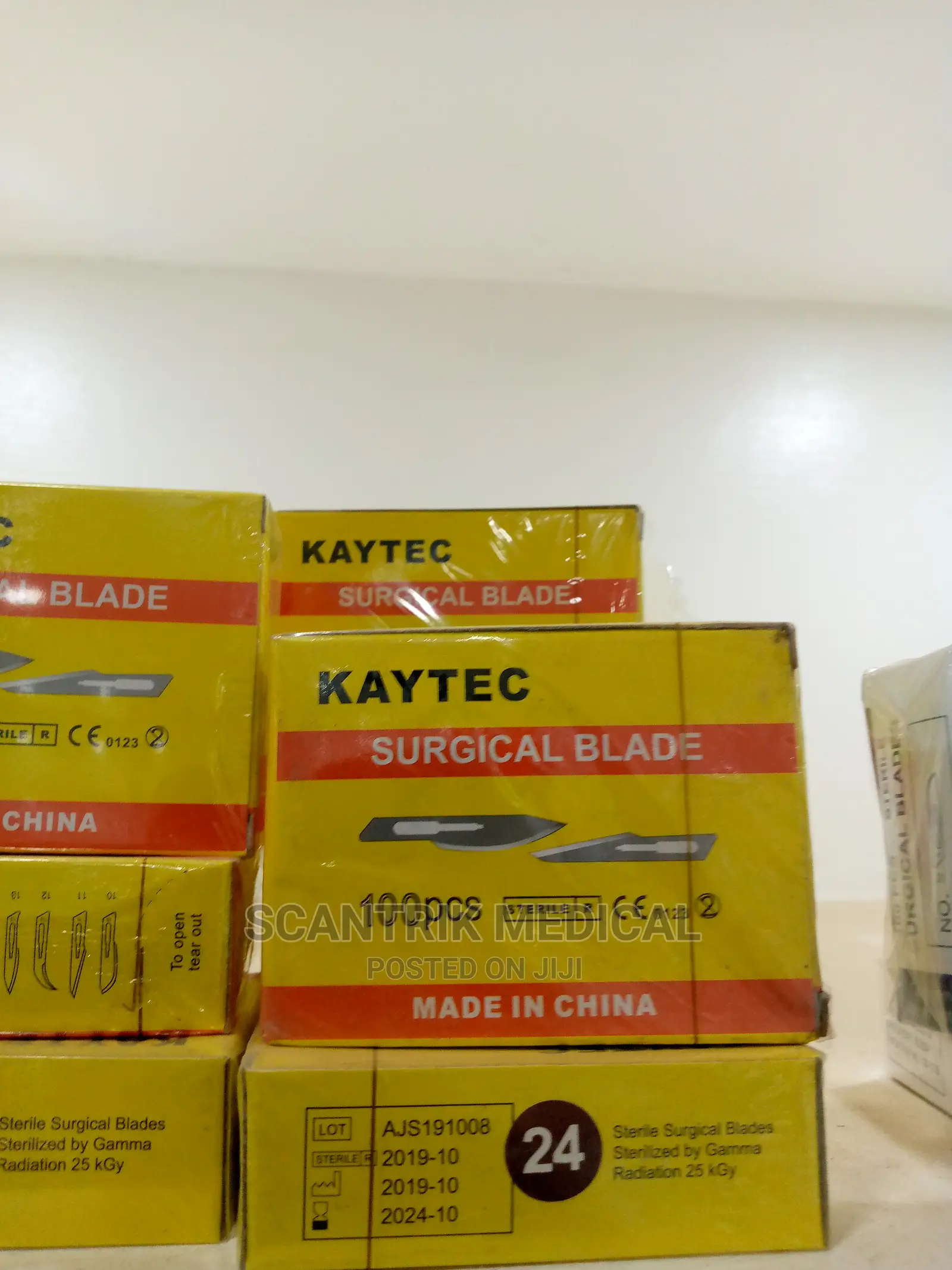 Disposable Sterile Scalpel 100pcs One Box