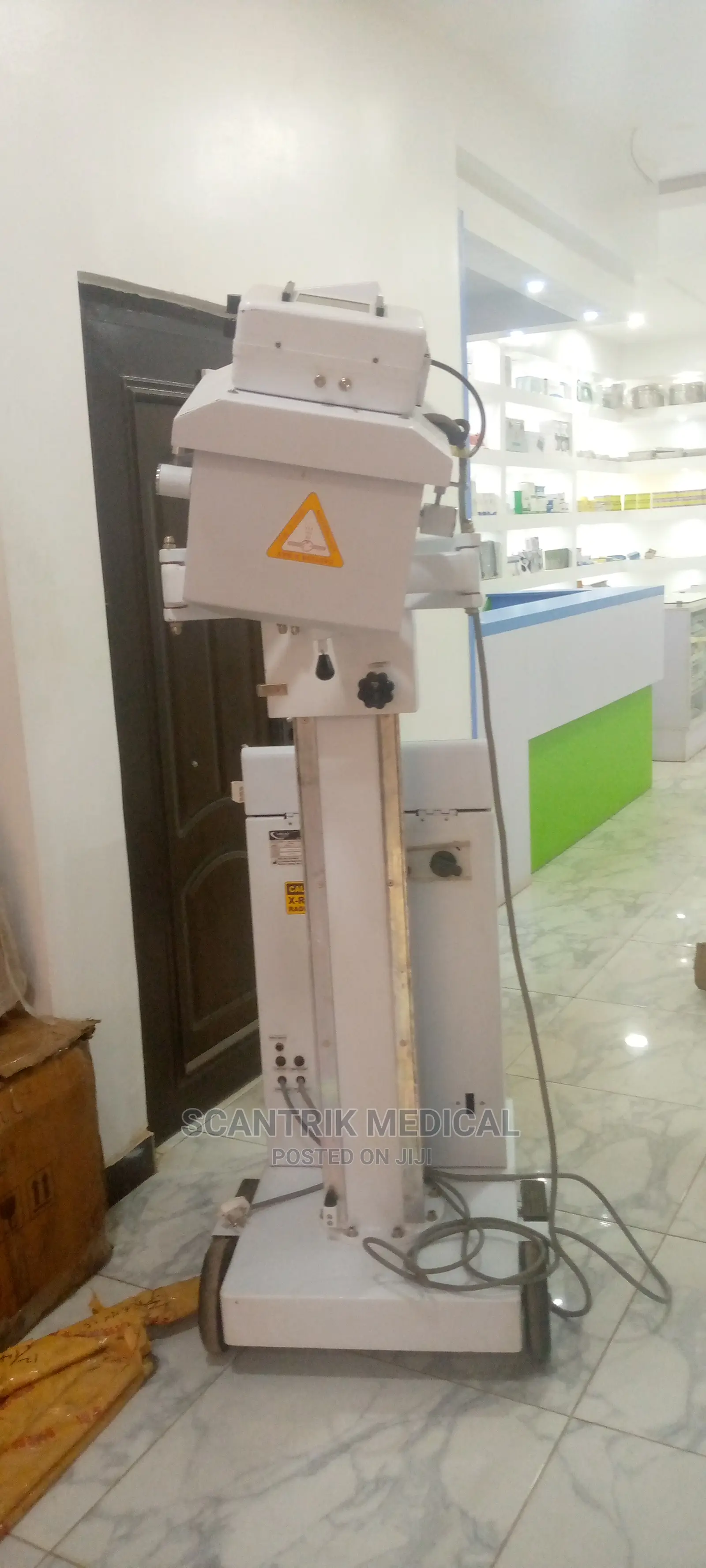 100 Mobile X Ray Machine