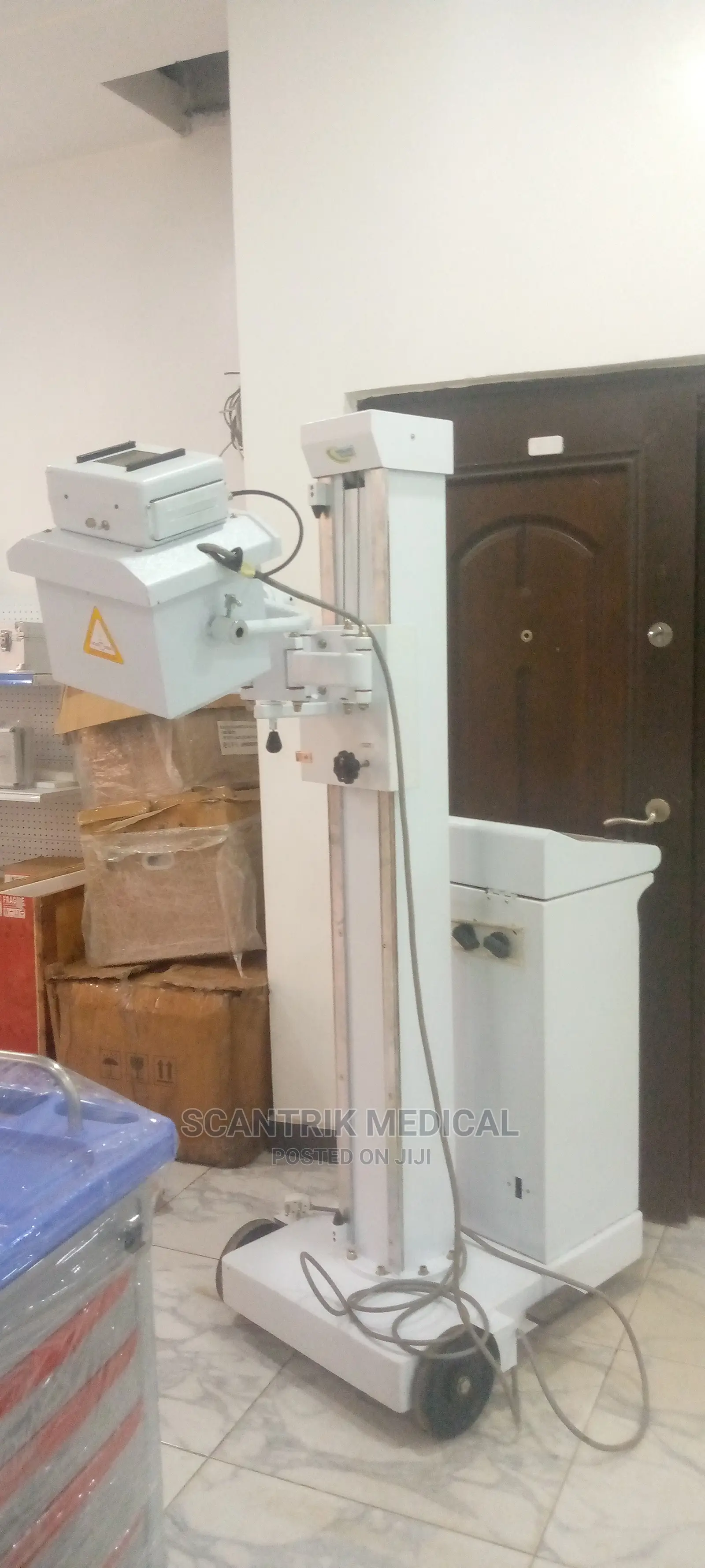 100 Hindland Mobile X Ray Machine