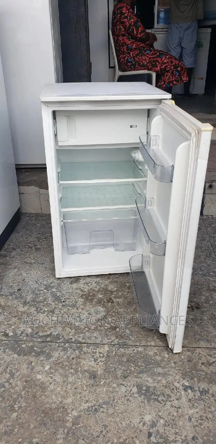 Table Top Fridge and Freezer Tokunbo Refrigerator Good OK
