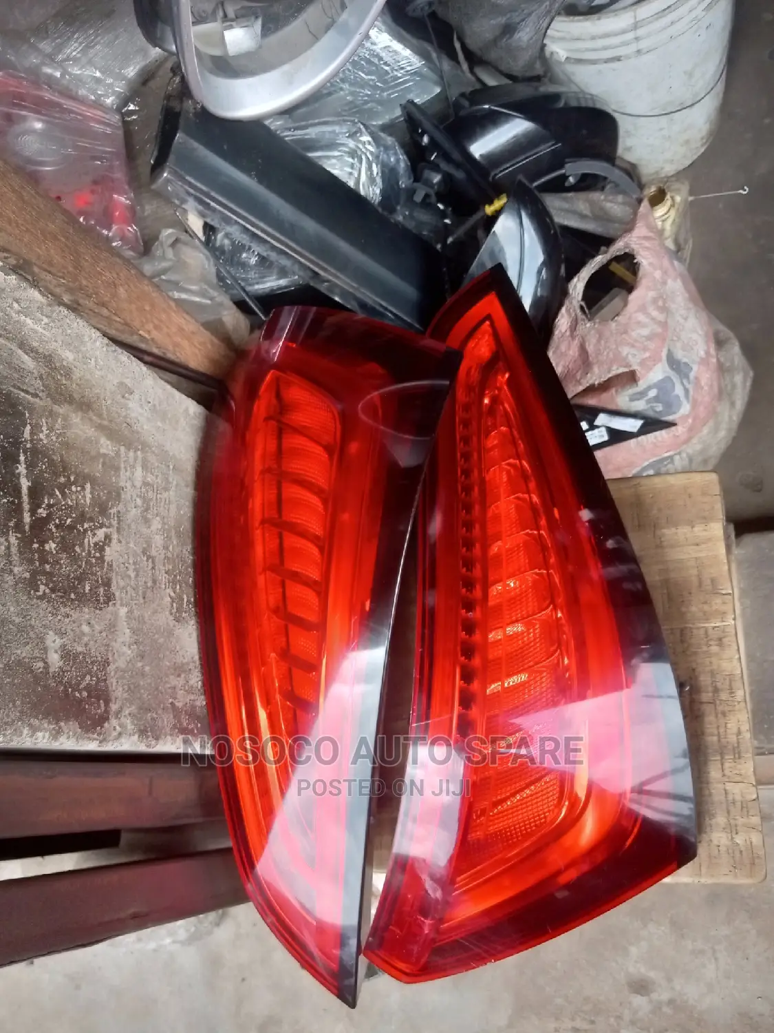 Set Of Rear Light Audi Q5 2013