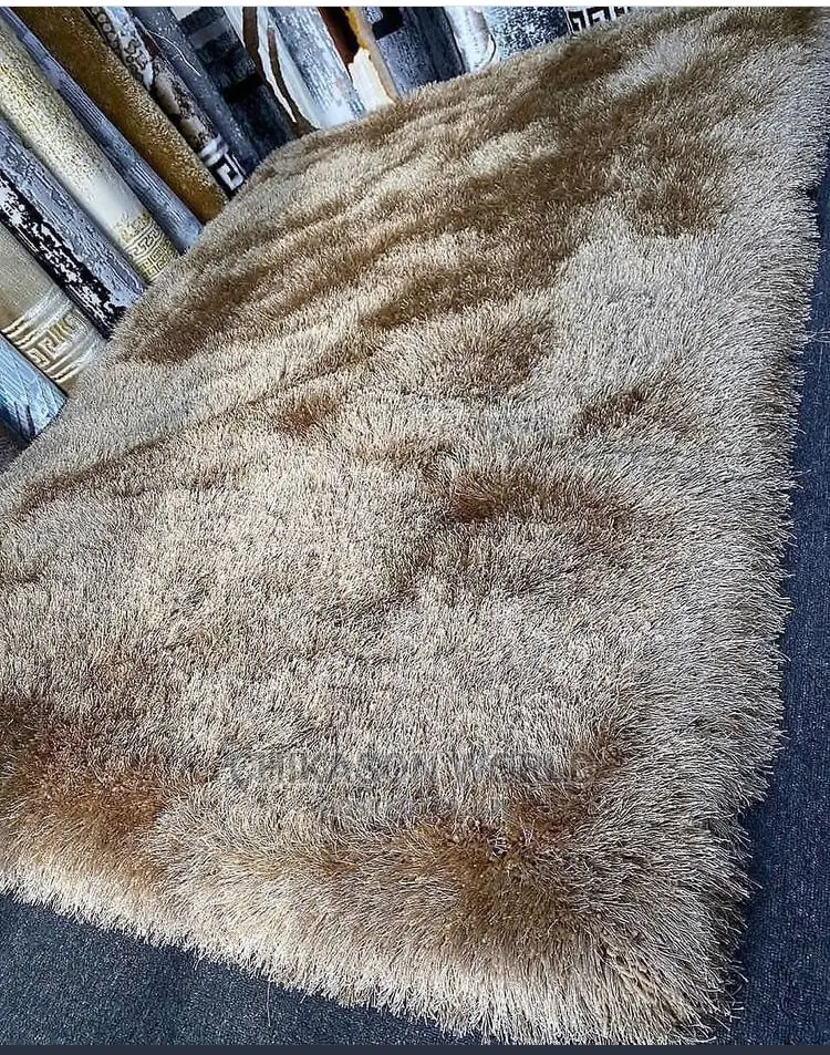 Quality Living Room Designed Super Soft Royal Center Rug.