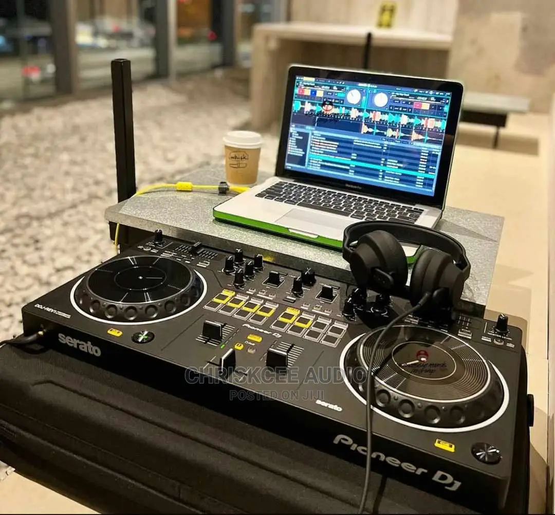 Pioneer Dj DDJ-Rev1 Controller for Serato Dj (Black)