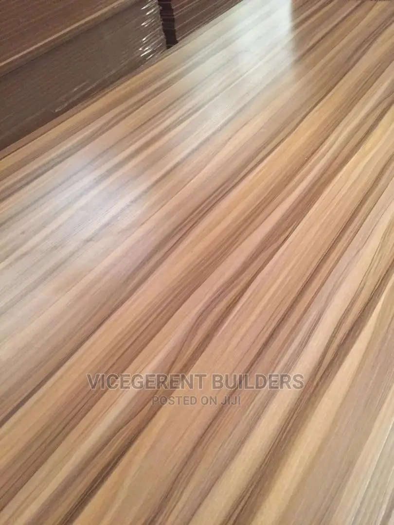 1220 X 2440 X 17mmplywood