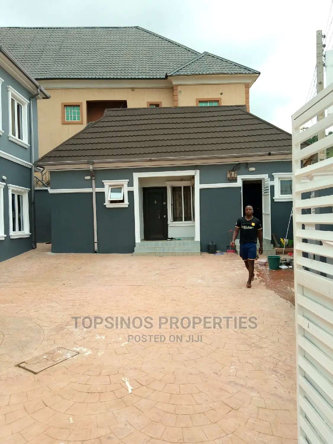 2bdrm Block of Flats in Dawaki for rent