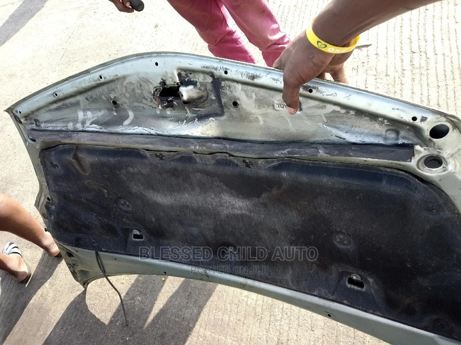 Bonnet Toyota Sienna 2004-2008