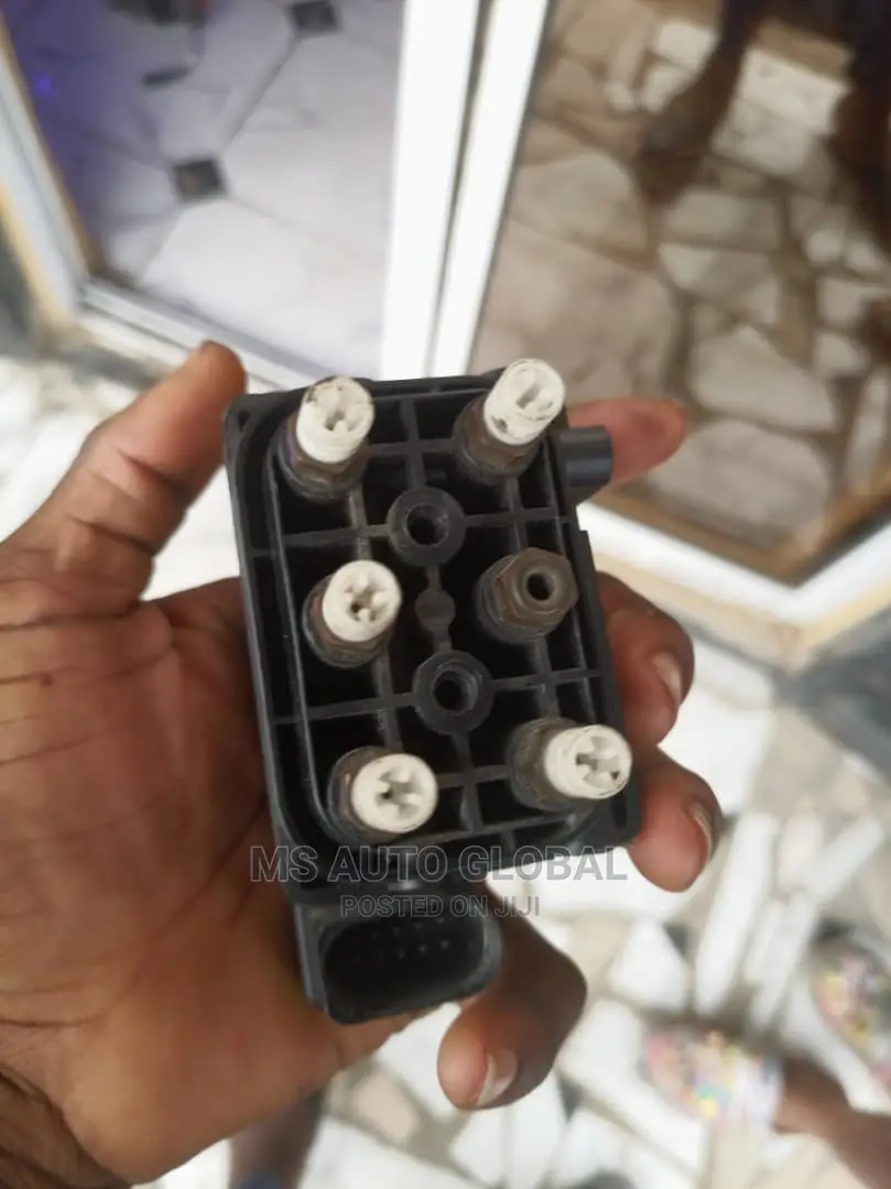 Bentley Valve Block Original Brand New