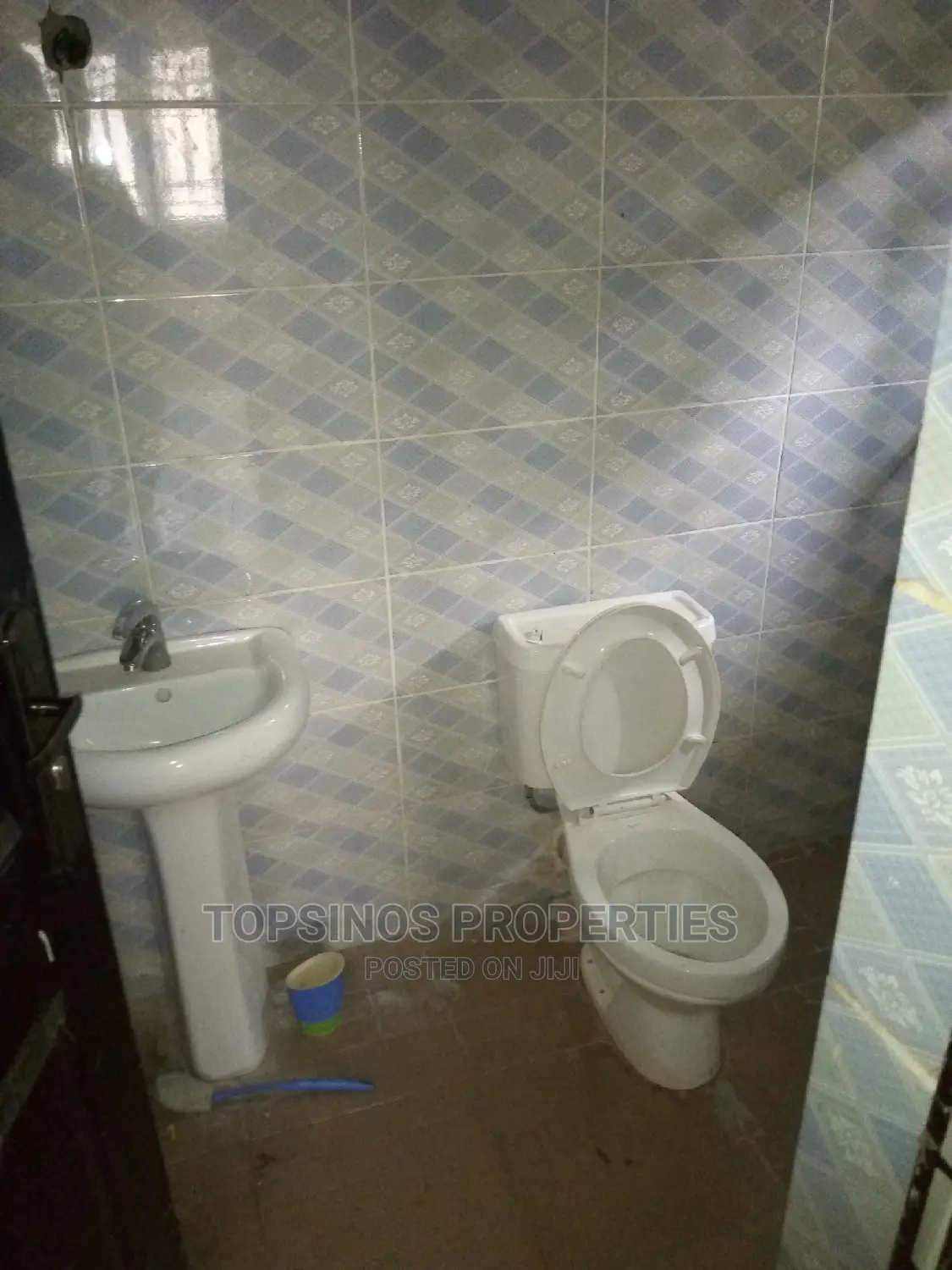 2bdrm Block of Flats in Dawaki for rent