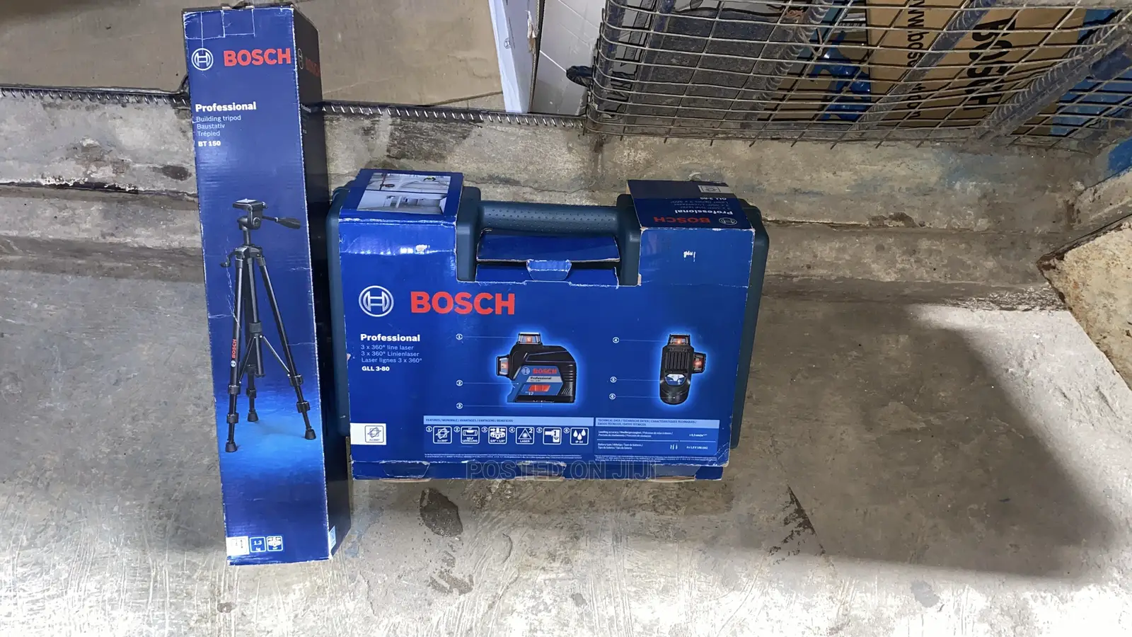 Bosch Professional GLL3-80 3 Lines Laser With Stand
