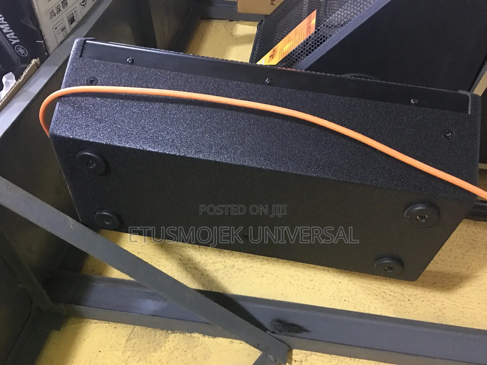 12inches JBL Hanging/Monitor Speakers