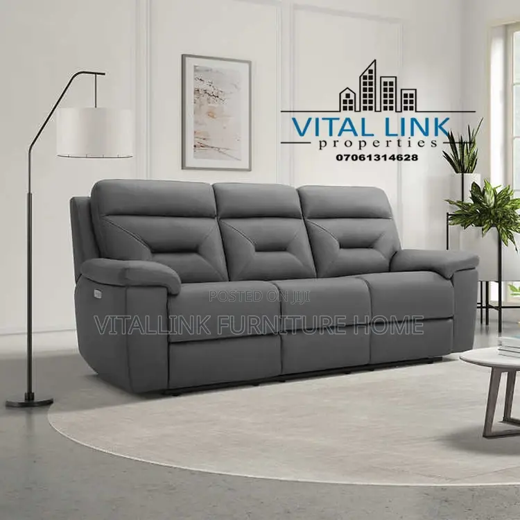 Well Designed and Tastefuly Finished Sofa