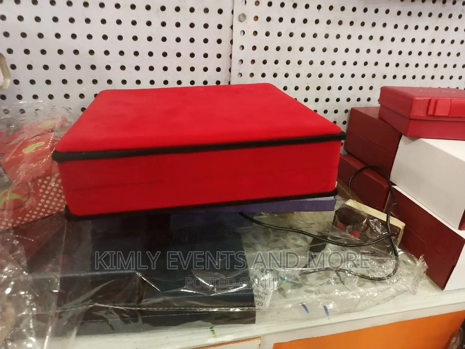 Topnotch Jewelry Boxes ,