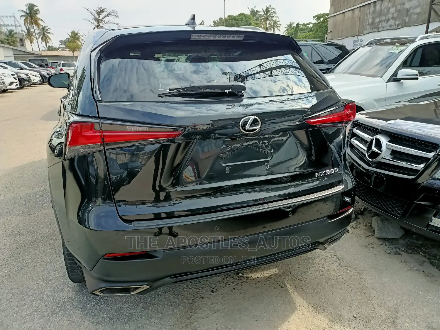 Lexus NX 300 FWD 2019 Black