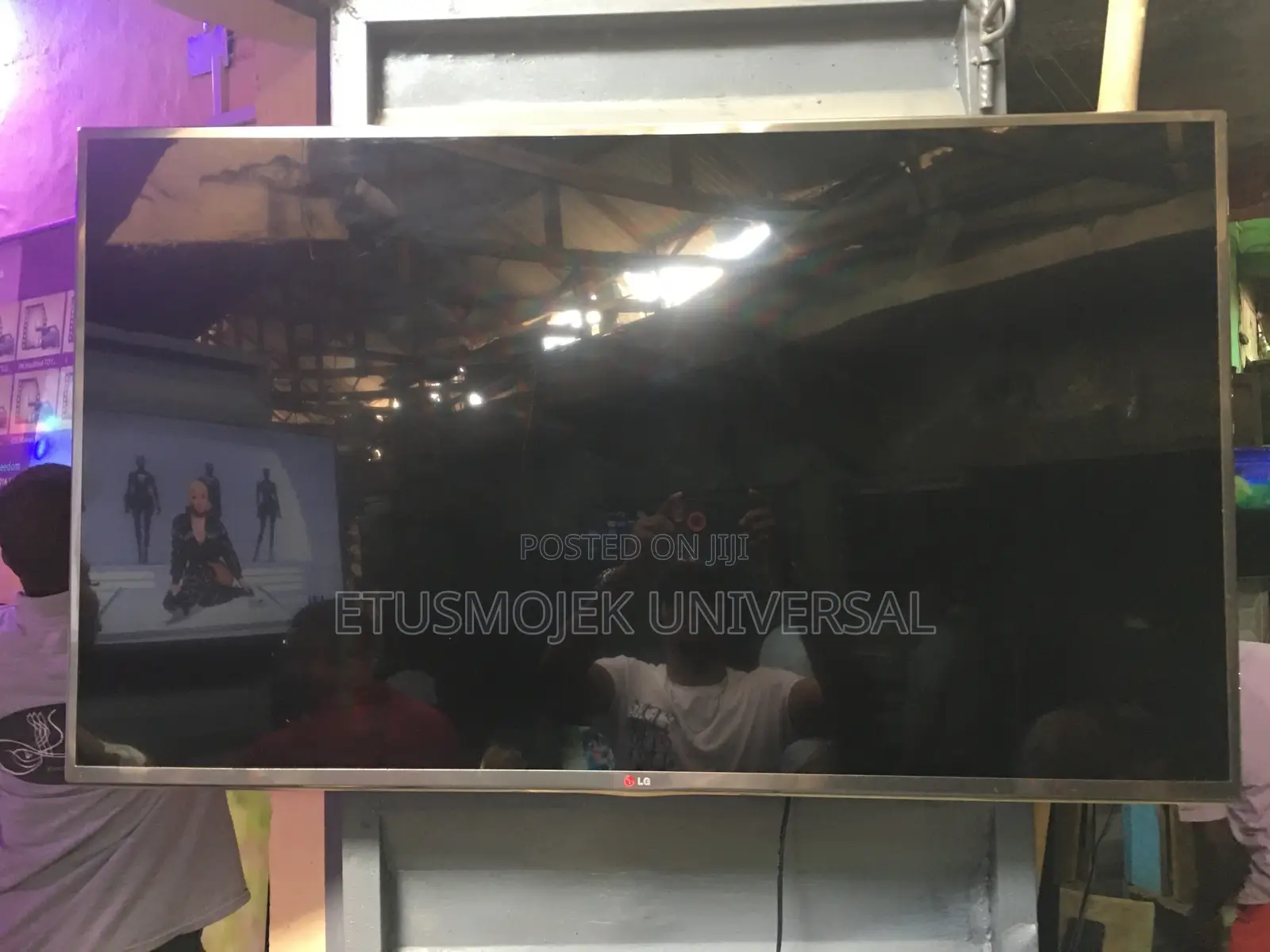 47inches London Used LG Smart Television