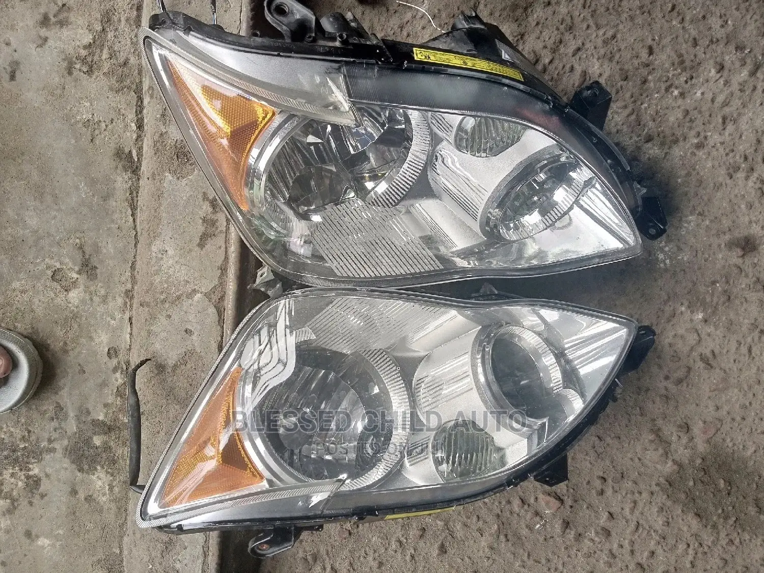 Headlamp Toyota Avalon 2010-2011 Charger Type
