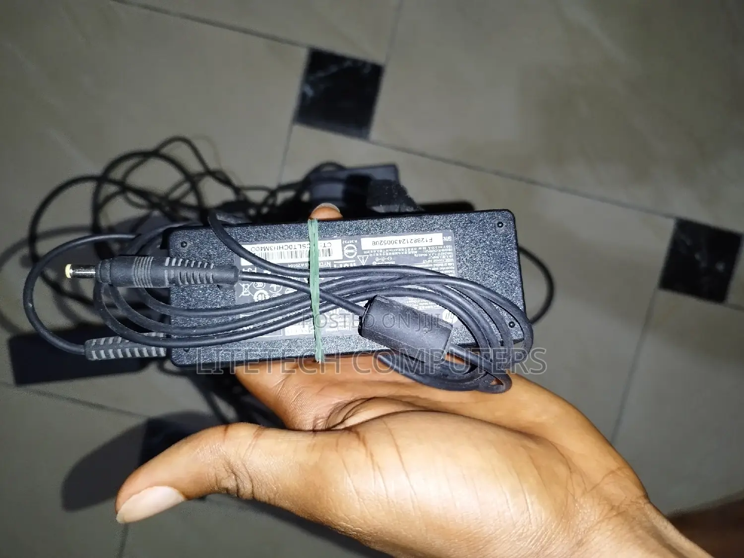 Follow Come Laptop Chargers HP Dell Samsung Asus Acer