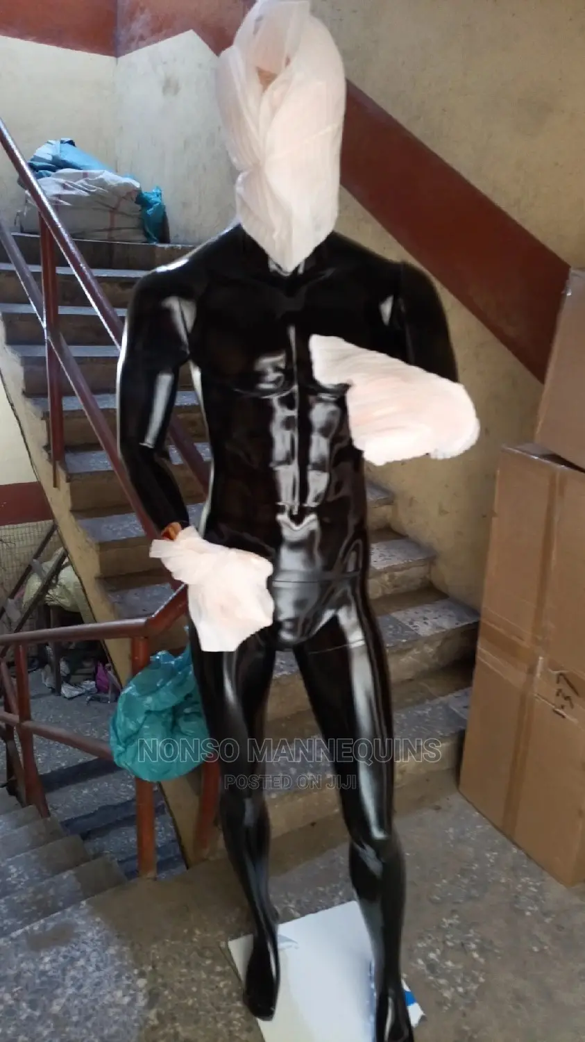 Roae Gold Head and Black Body Male Fibre Glossy Black Dummy