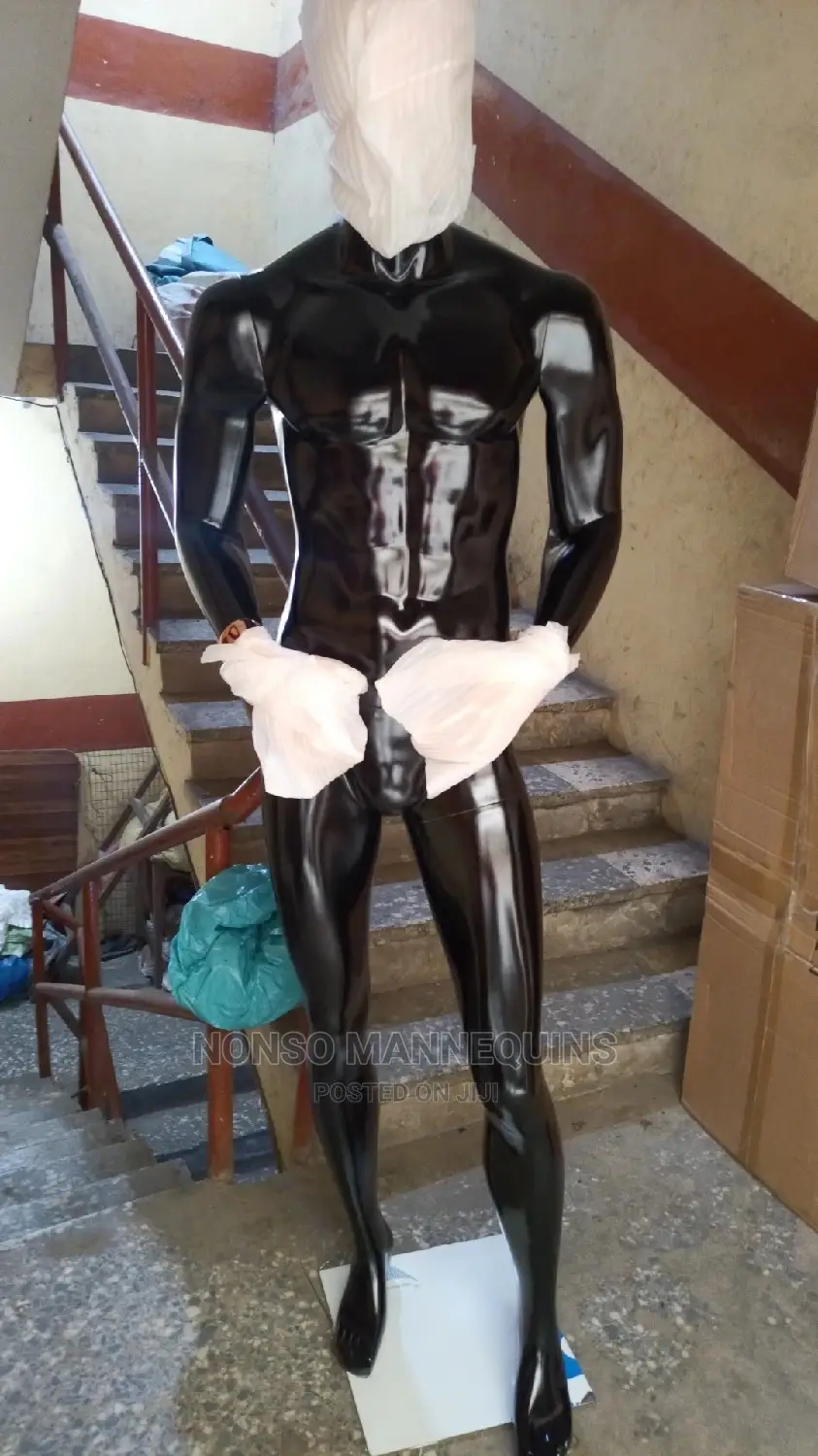 Roae Gold Head and Black Body Male Fibre Glossy Black Dummy