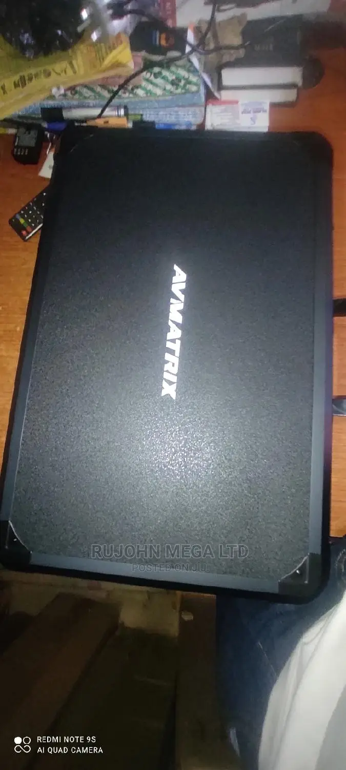 AVMATRIX PVS0615U Portable 6-Channel Switcher