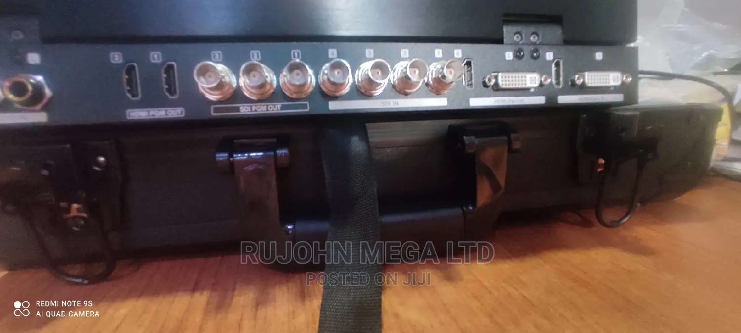 AVMATRIX PVS0615U Portable 6-Channel Switcher